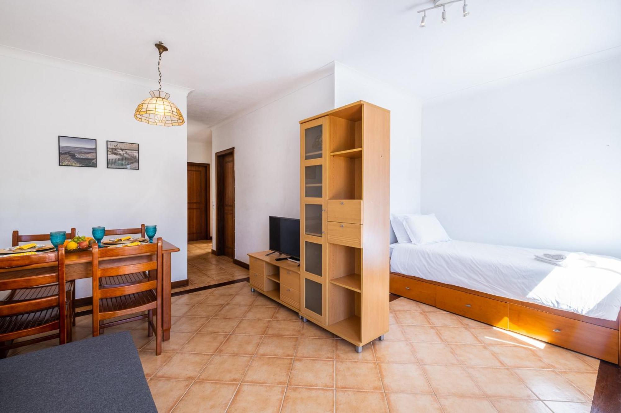 A Vilita Beach Apartment Pêra Exterior foto